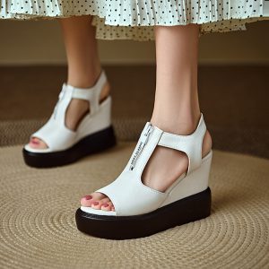 Roman Sandals - Style a.html